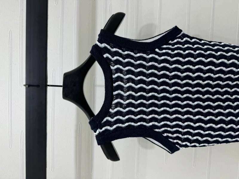 Cozy Chanel Vest 110104