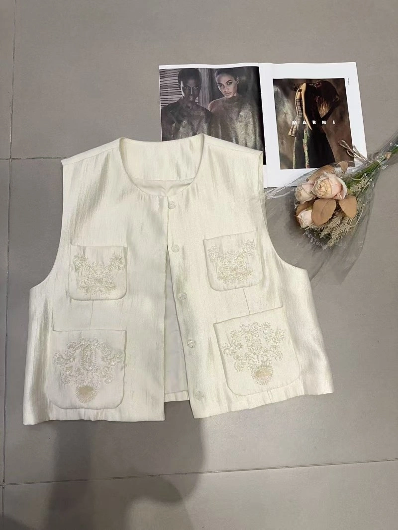 Stylish Chanel Vest 110100