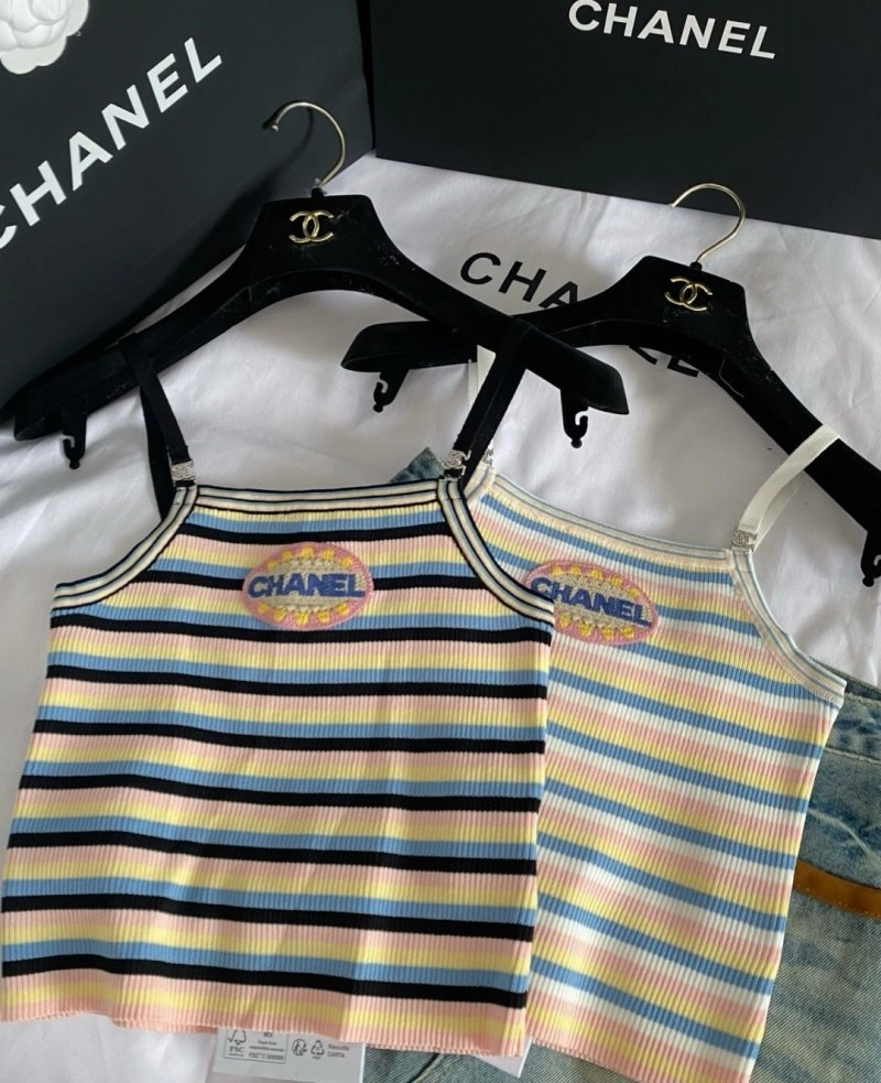 Sophisticated Chanel Vest 110084