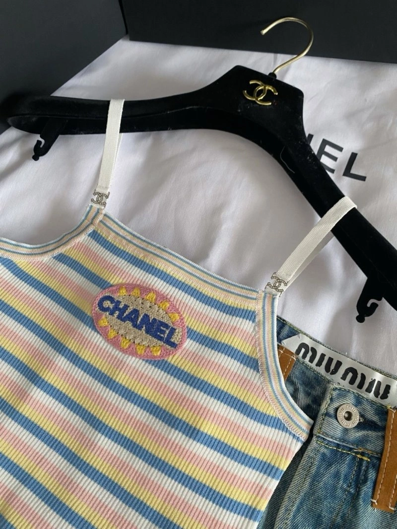 Sophisticated Chanel Vest 110084