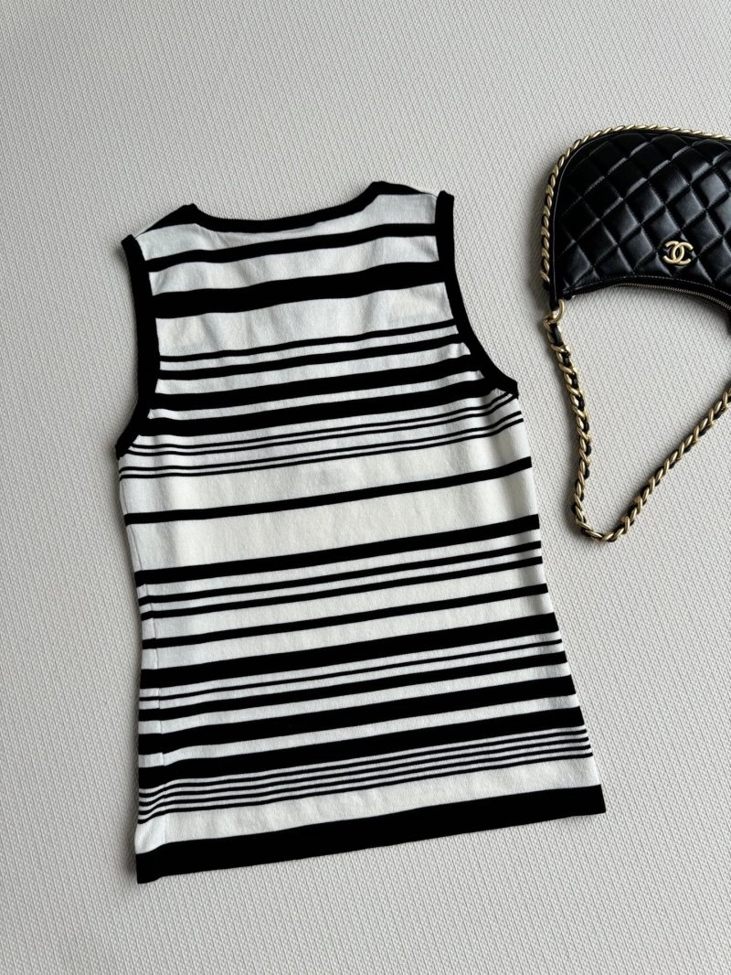 Sleek Chanel Vest 110086