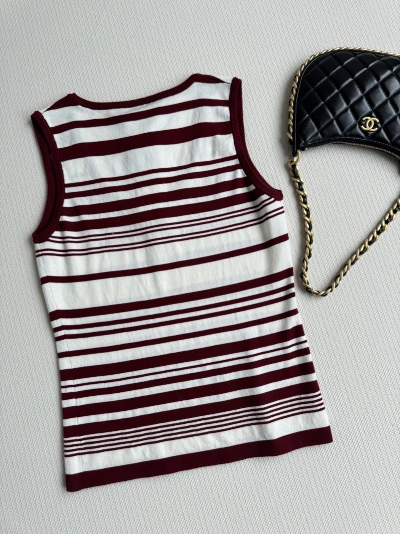 Chanel Vest Snug 110083