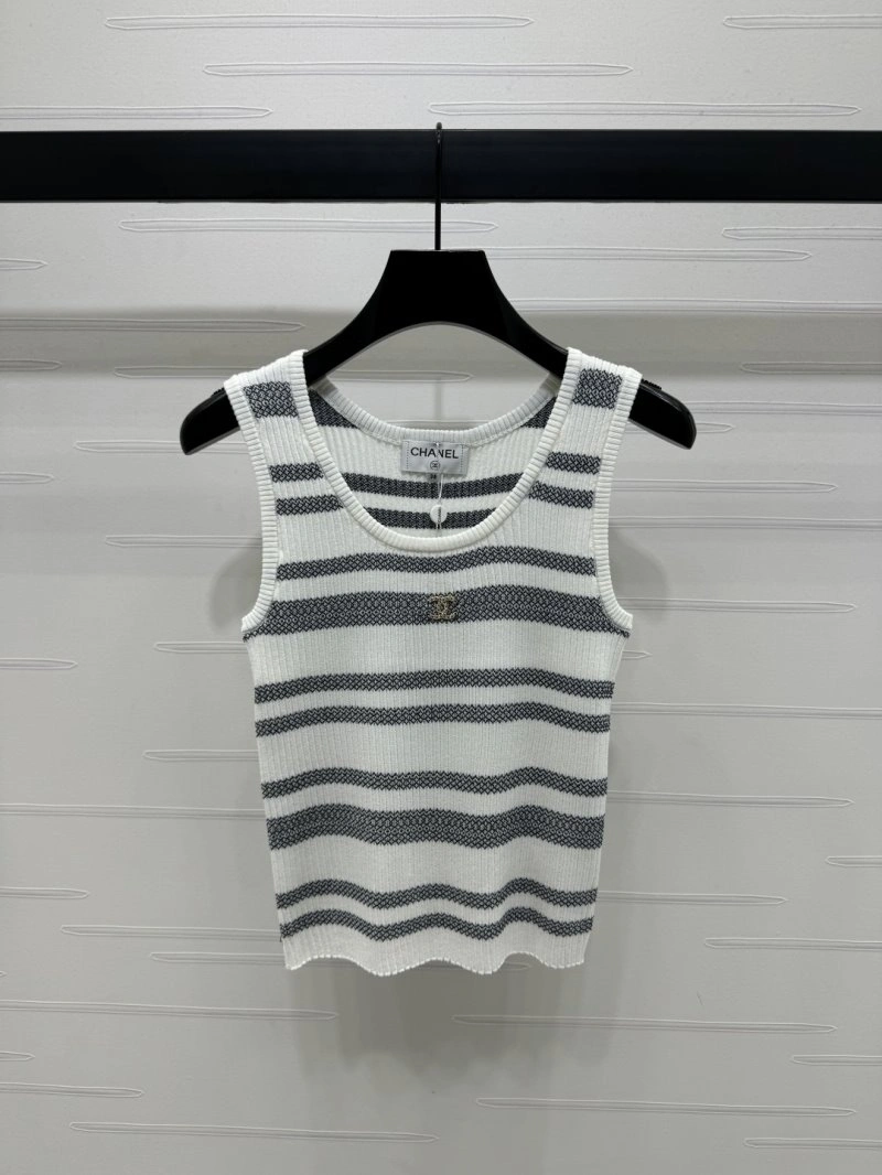 TechFriendly Chanel Vest 110096