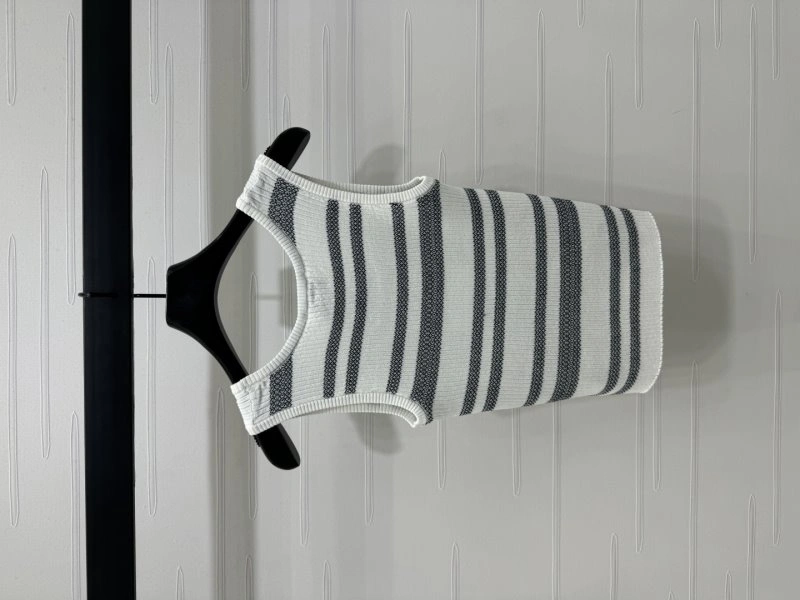 TechFriendly Chanel Vest 110096