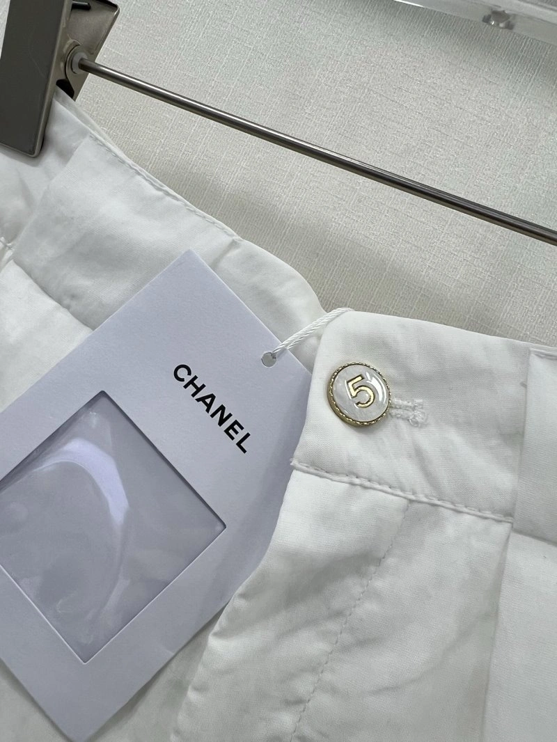 Supportive Chanel Vest 110078