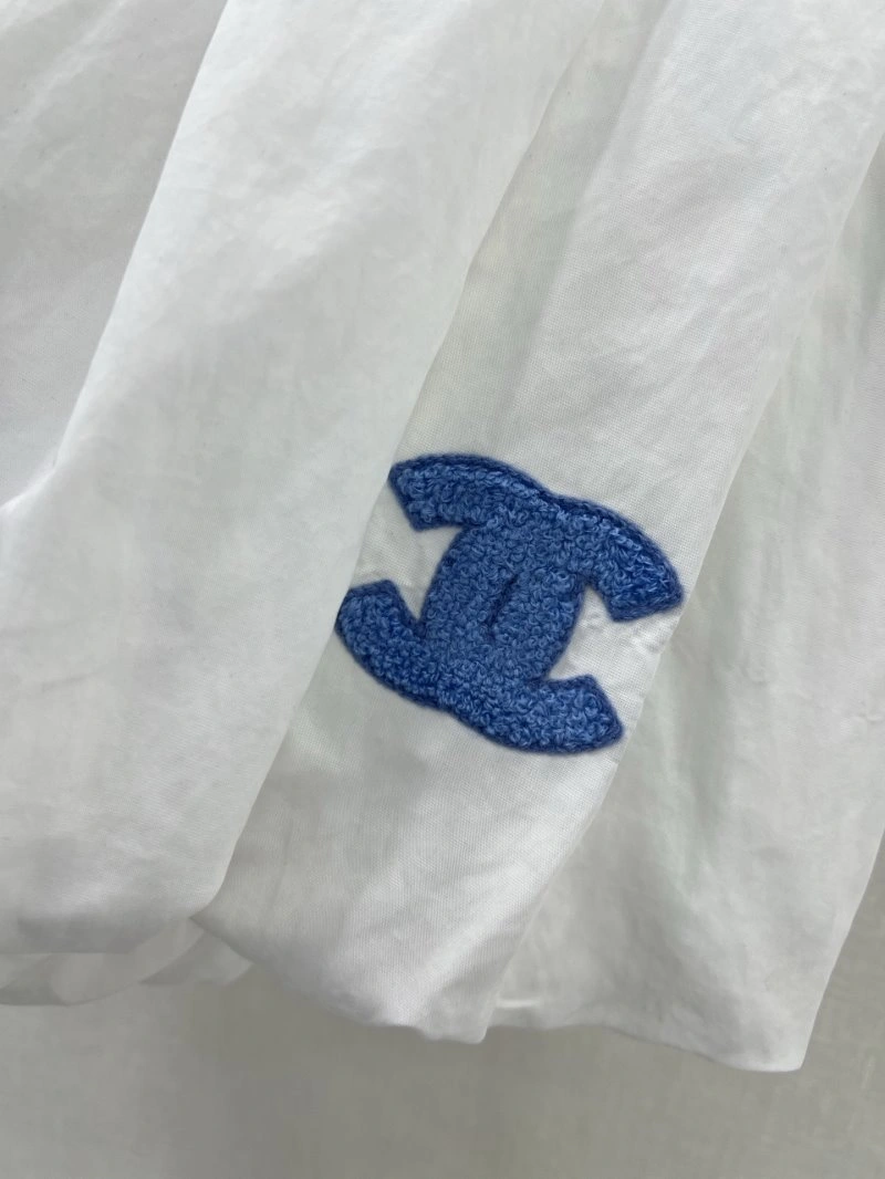 Supportive Chanel Vest 110078