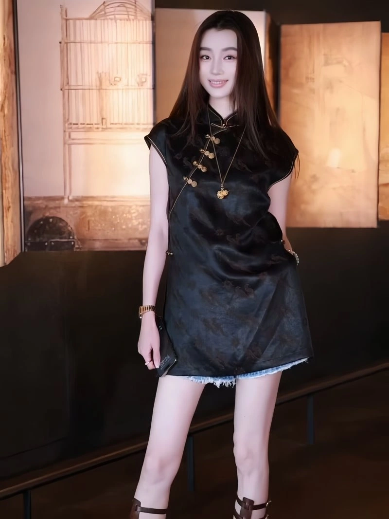 Original Chanel Vest 110069