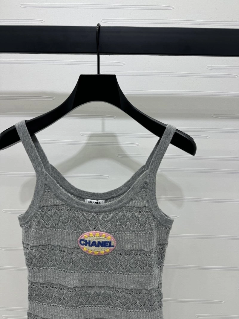 Lightweight Chanel Vest 110065