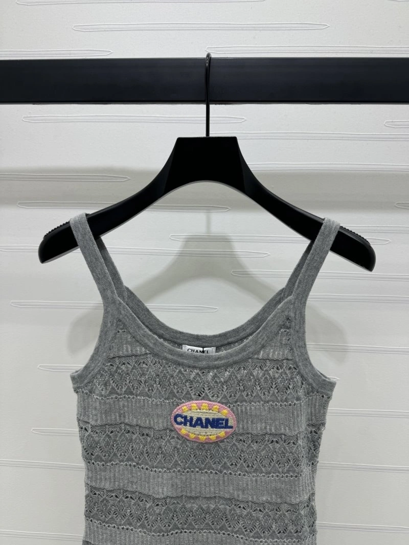 Lightweight Chanel Vest 110065