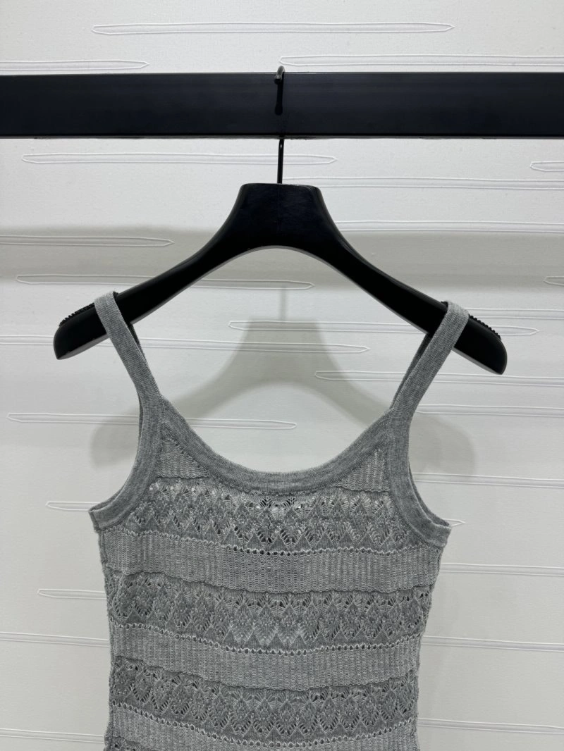 Lightweight Chanel Vest 110065