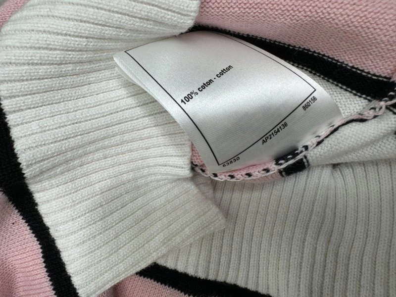 Original Chanel Vest 110063