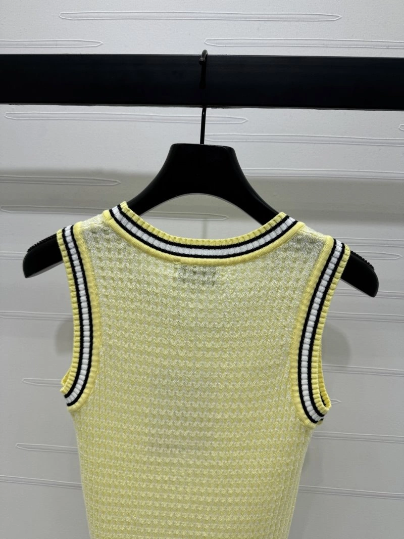 Chanel Vest Bold 110037