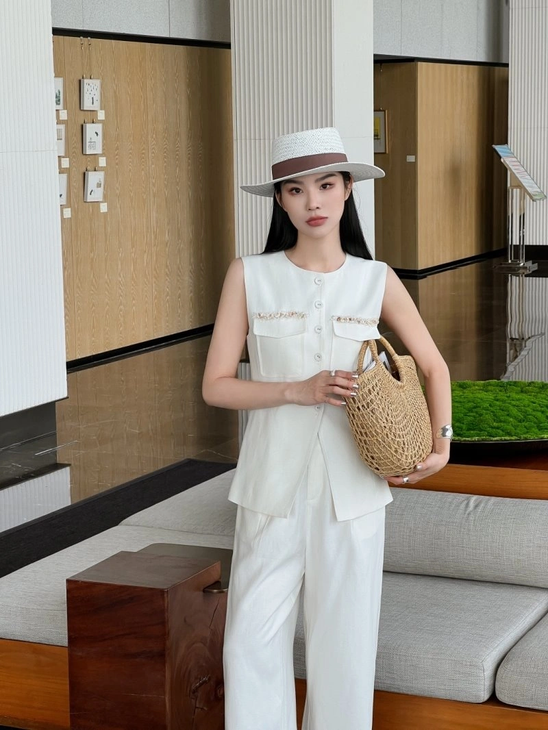 Chanel Vest OnTrend 110056