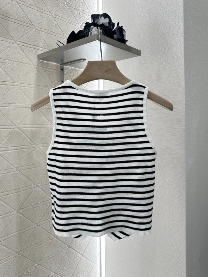 WrinkleFree Chanel Vest 110029