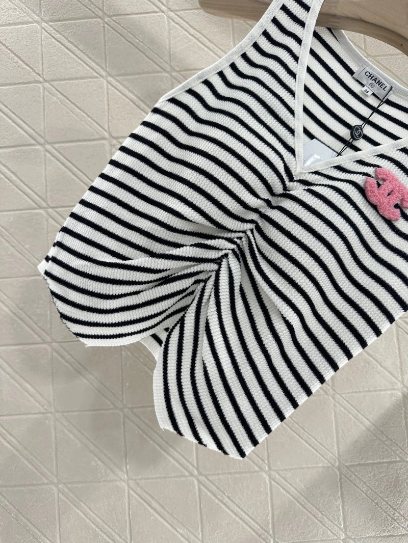 WrinkleFree Chanel Vest 110029