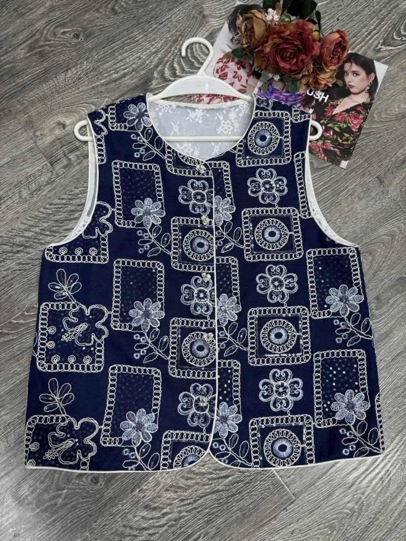 ZipUp Chanel Vest 110059