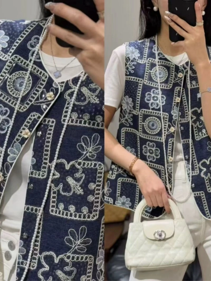 ZipUp Chanel Vest 110059