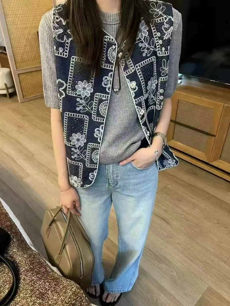 ZipUp Chanel Vest 110059