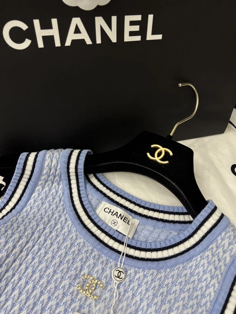 Durable Chanel Vest 110040