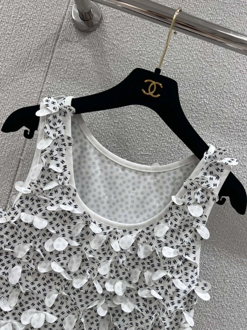 EyeCatching Chanel Vest 109993