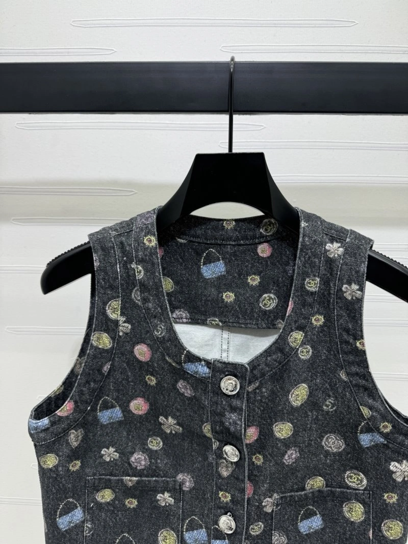 Upgraded Chanel Vest 110016