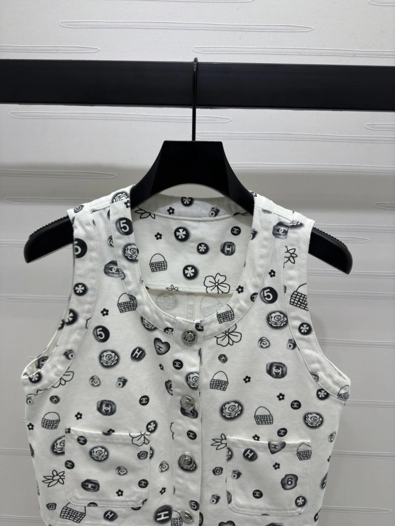 Chanel Vest Lightweight 110015