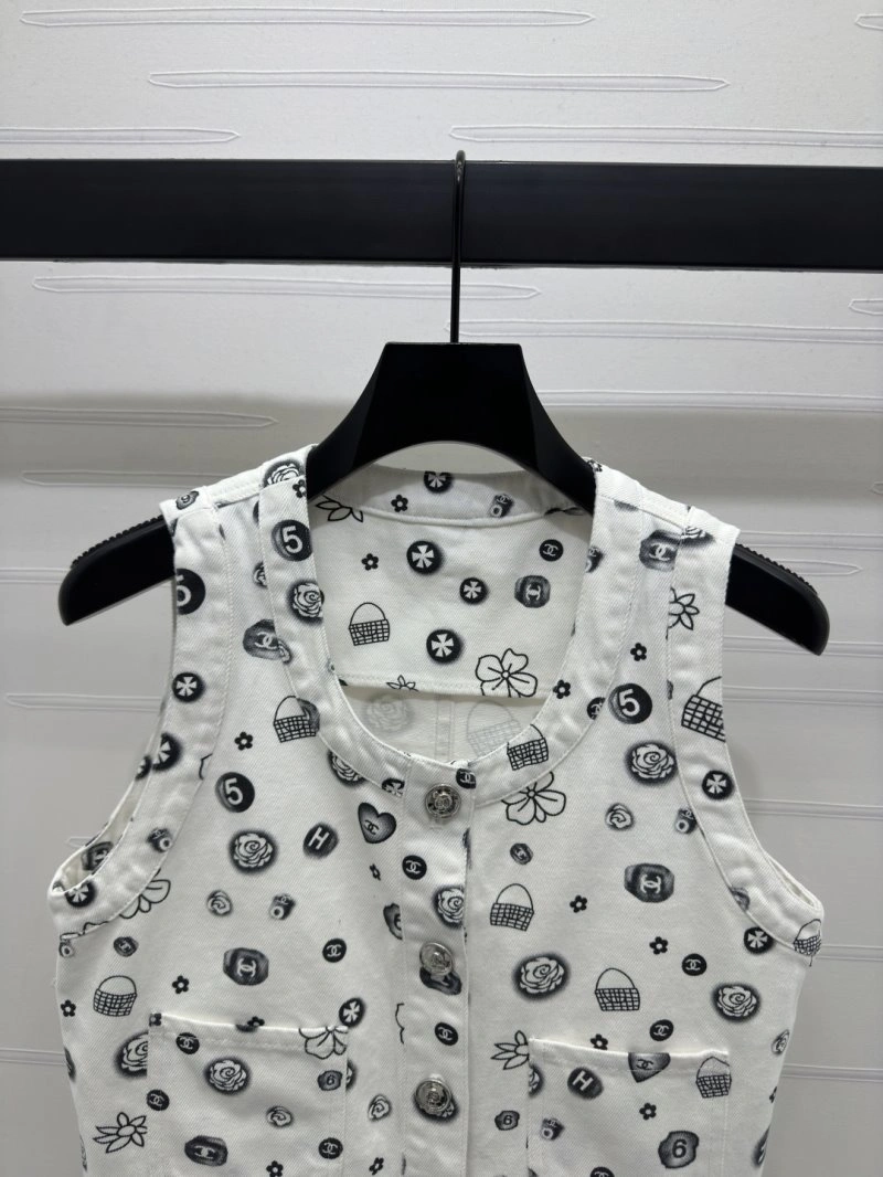 Chanel Vest Lightweight 110015