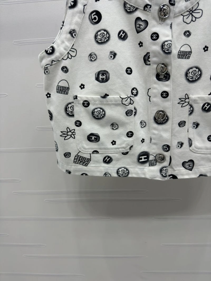 Chanel Vest Lightweight 110015