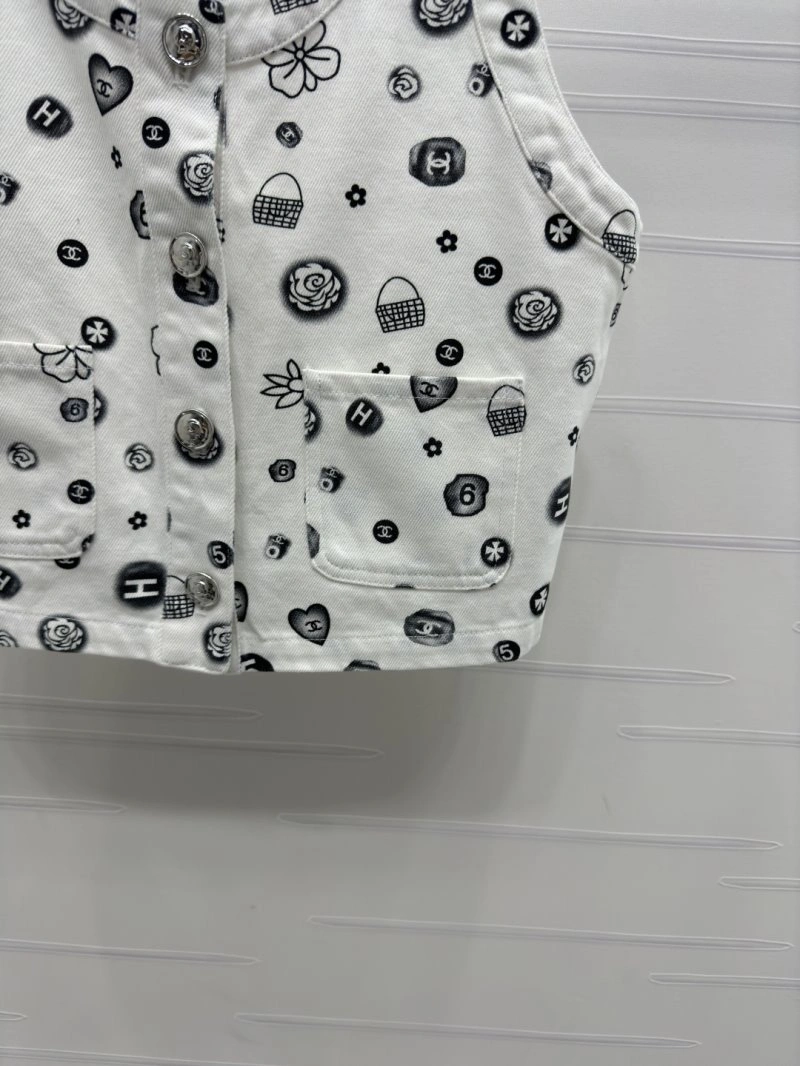 Chanel Vest Lightweight 110015