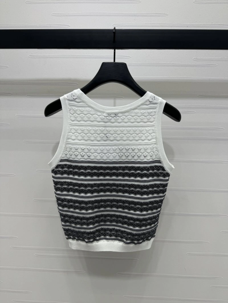 Lightweight Chanel Vest 110004