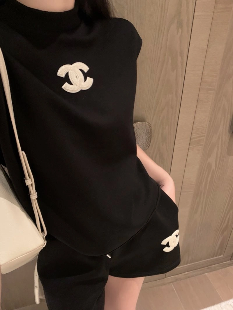 RelaxedFit Chanel Vest 109992