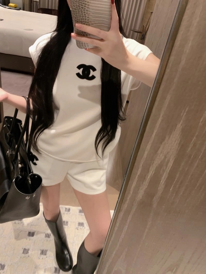 Chanel Vest Attractive 110009