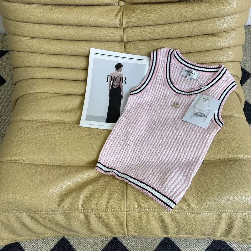 Chanel Vest Sleek 110017