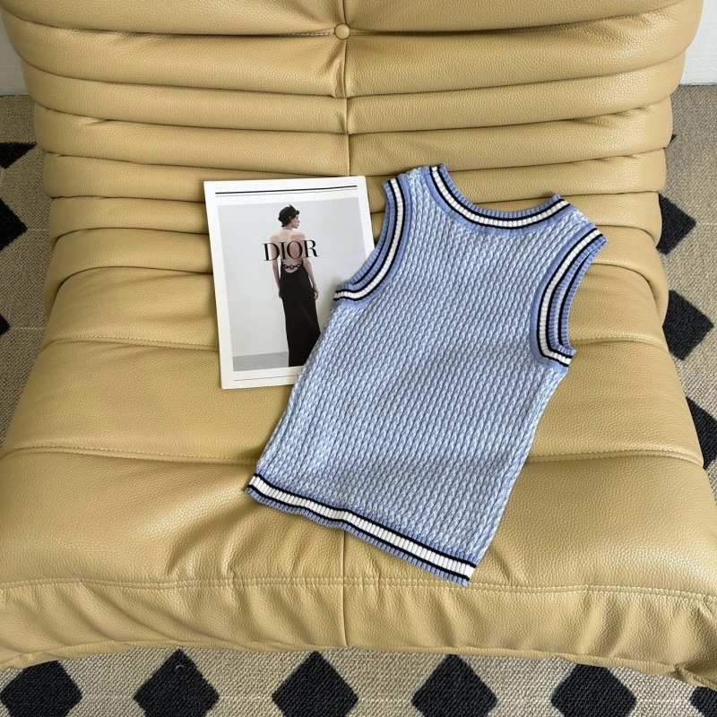 Chanel Vest Sleek 110017