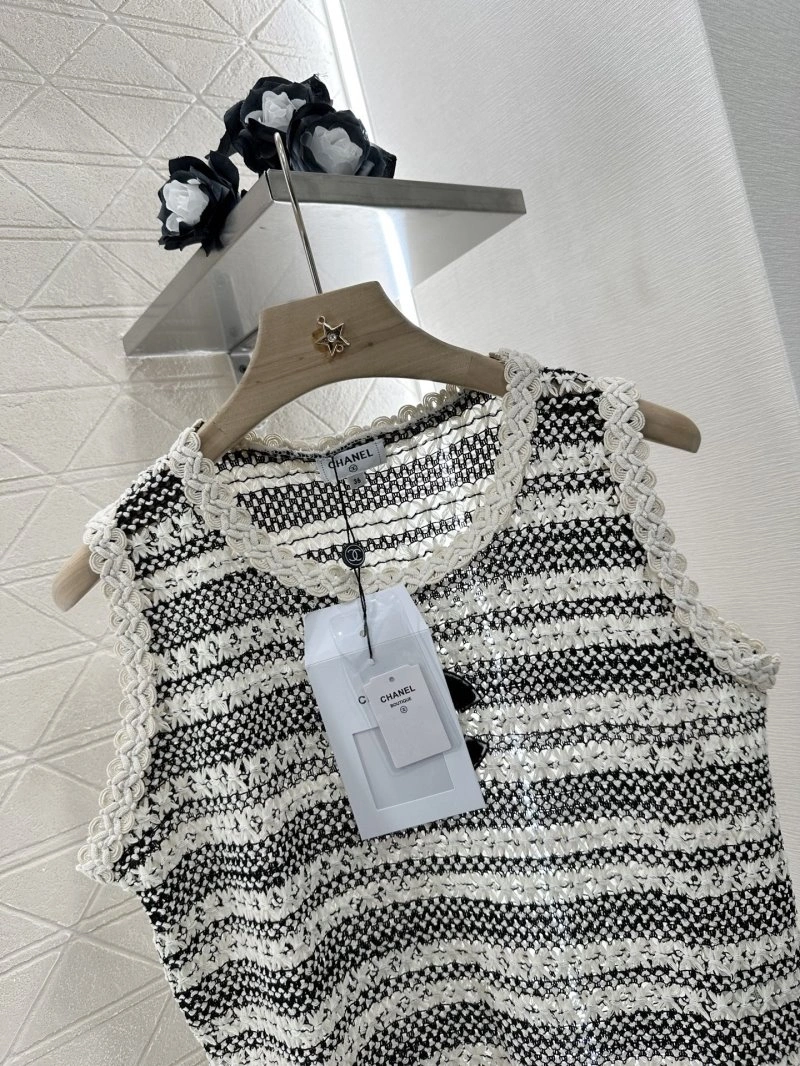 Chanel Vest Affordable 109947