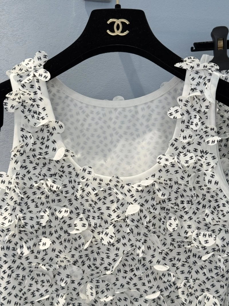 Chanel Vest Lightweight 109954
