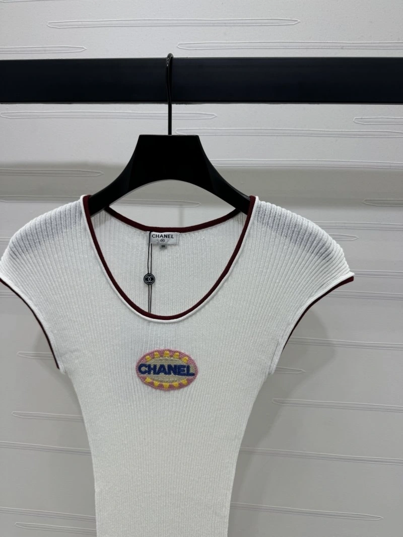 Durable Chanel Vest 109957