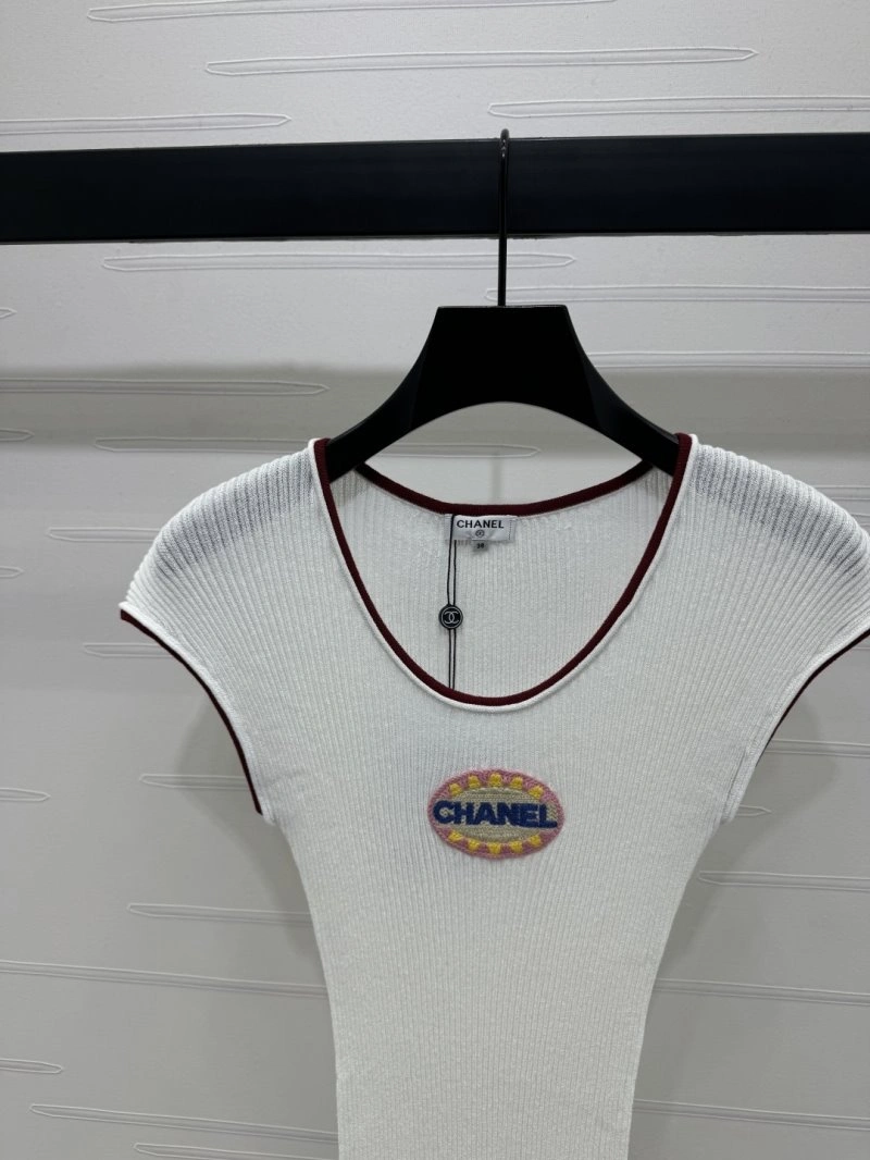 Durable Chanel Vest 109957