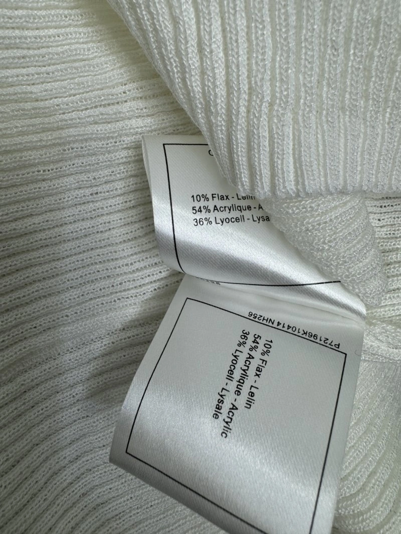 Durable Chanel Vest 109957