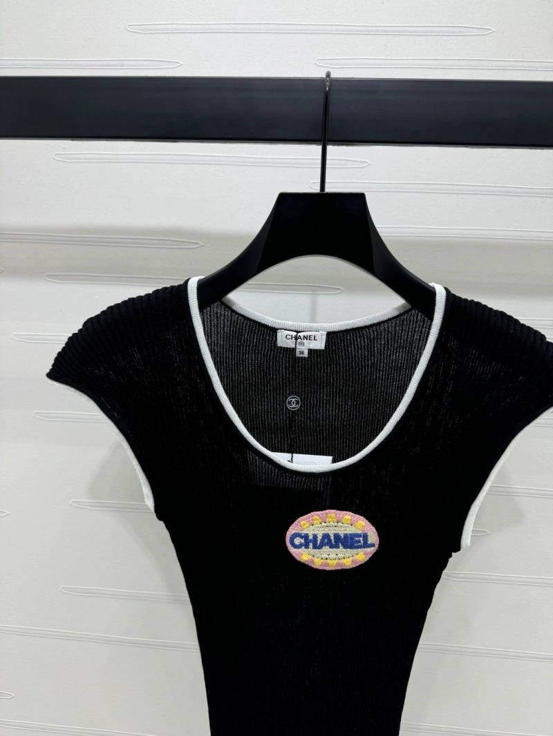 Durable Chanel Vest 109960