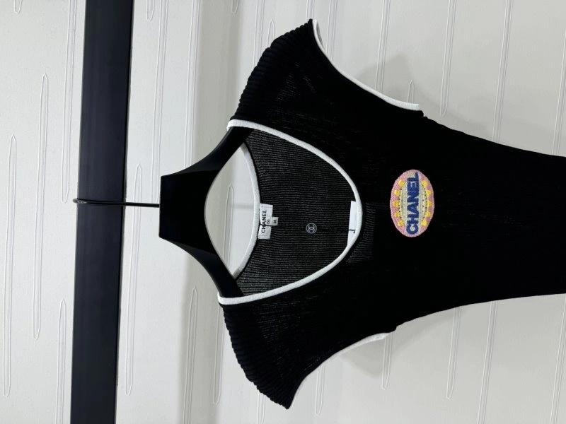 Durable Chanel Vest 109960