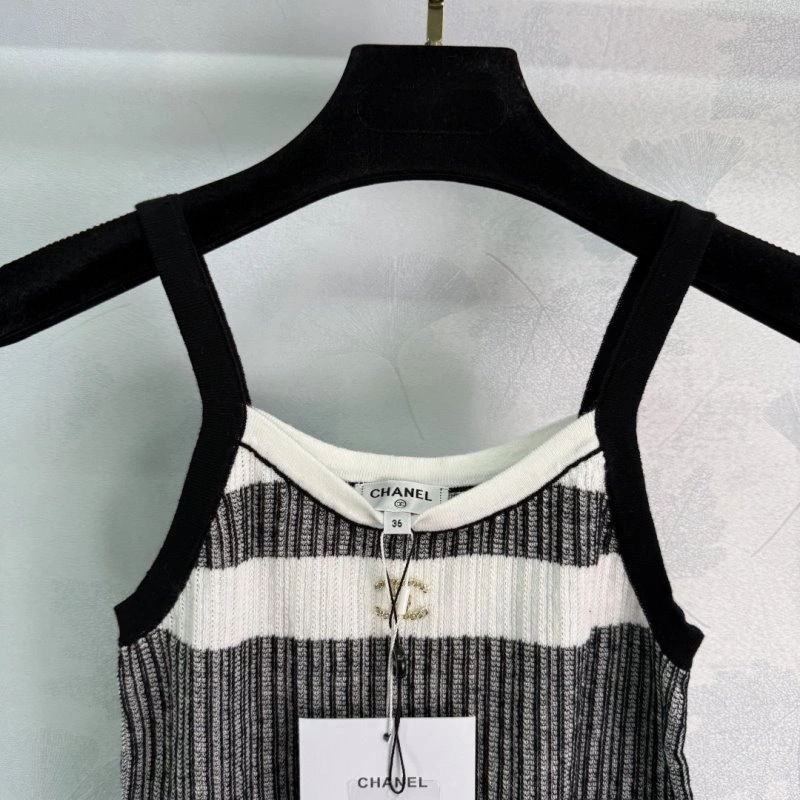 Lightweight Chanel Vest 109962