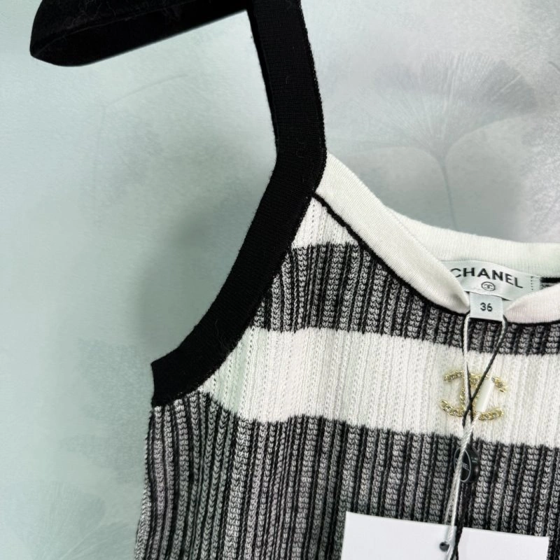 Lightweight Chanel Vest 109962