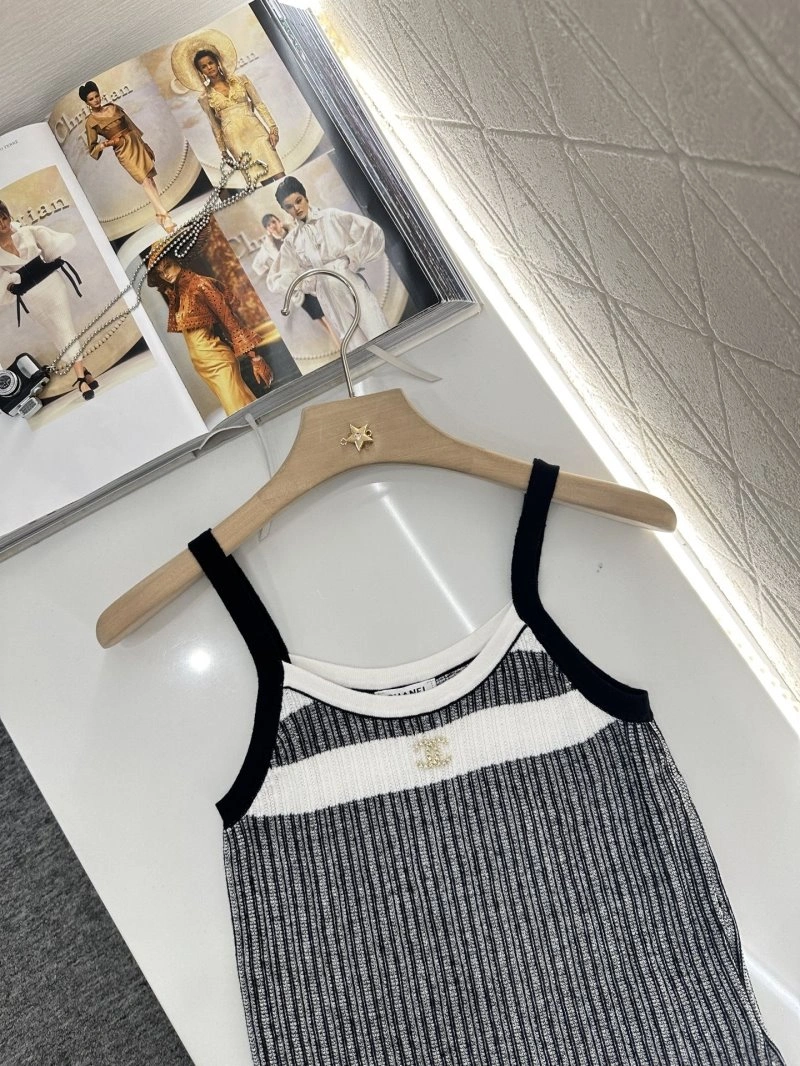 Chanel Vest Stretchable 109946