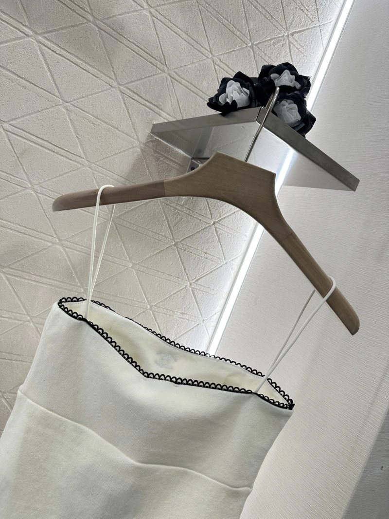 Breathable Chanel Vest 109940