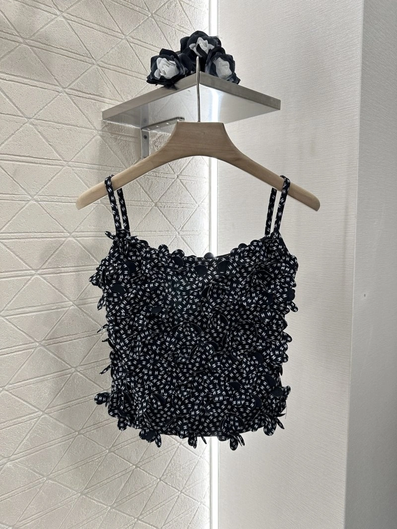 Chanel Vest Effortless 109939