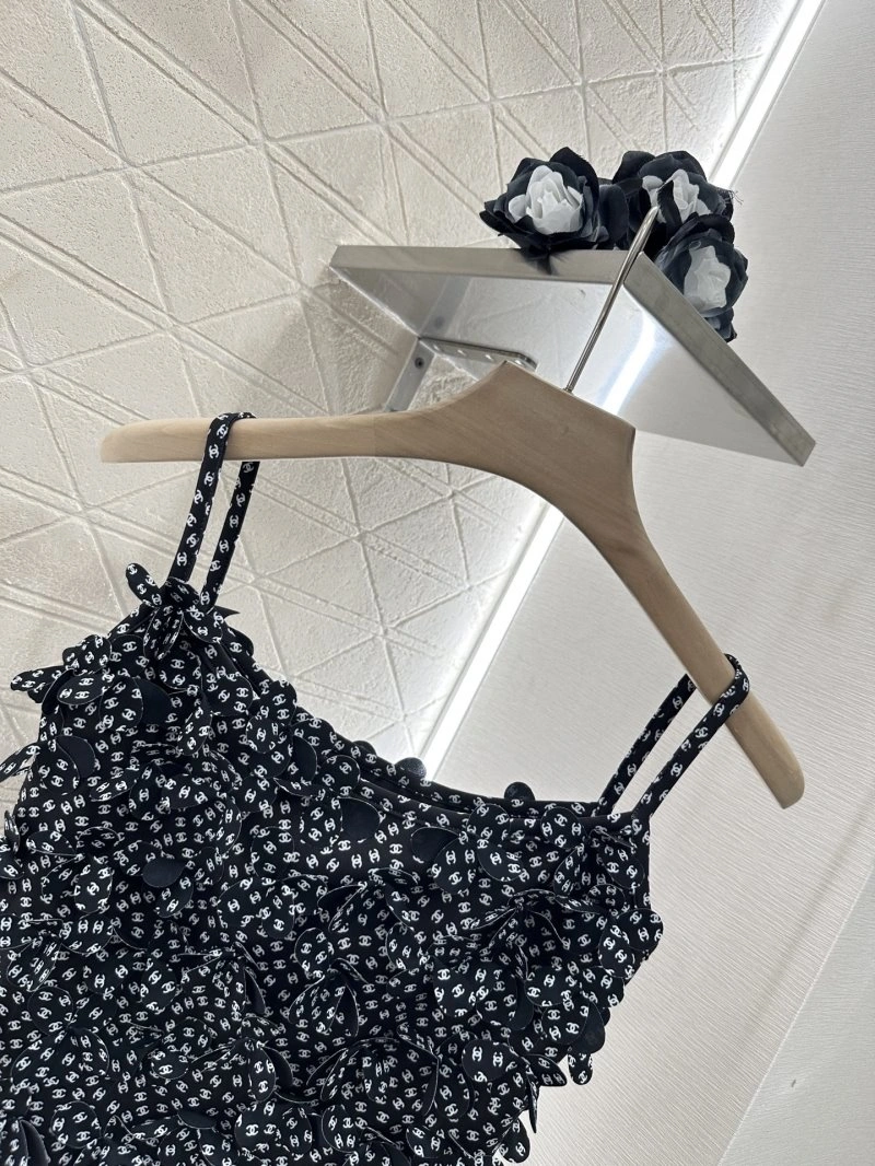Chanel Vest Effortless 109939