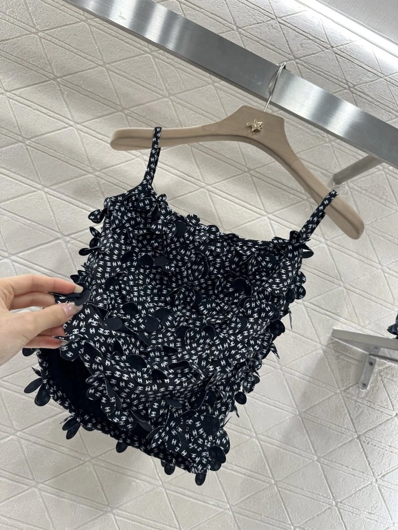 Chanel Vest Effortless 109939