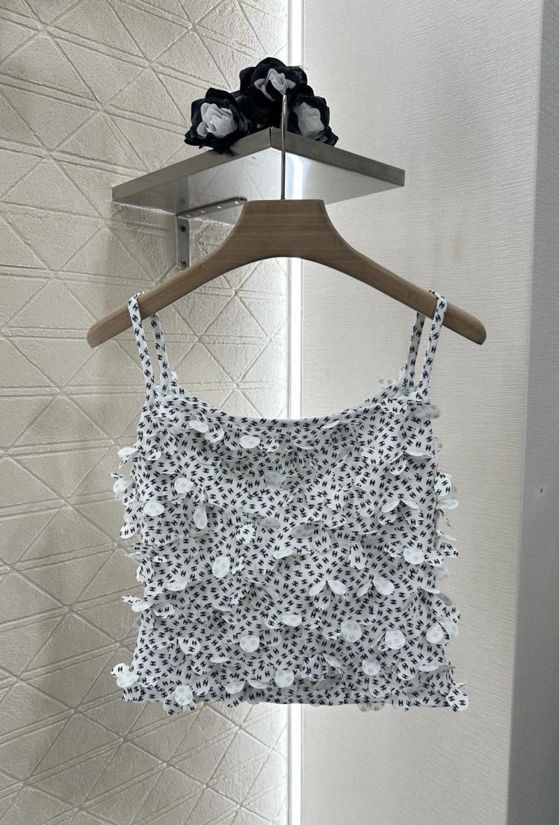 Contemporary Chanel Vest 109938