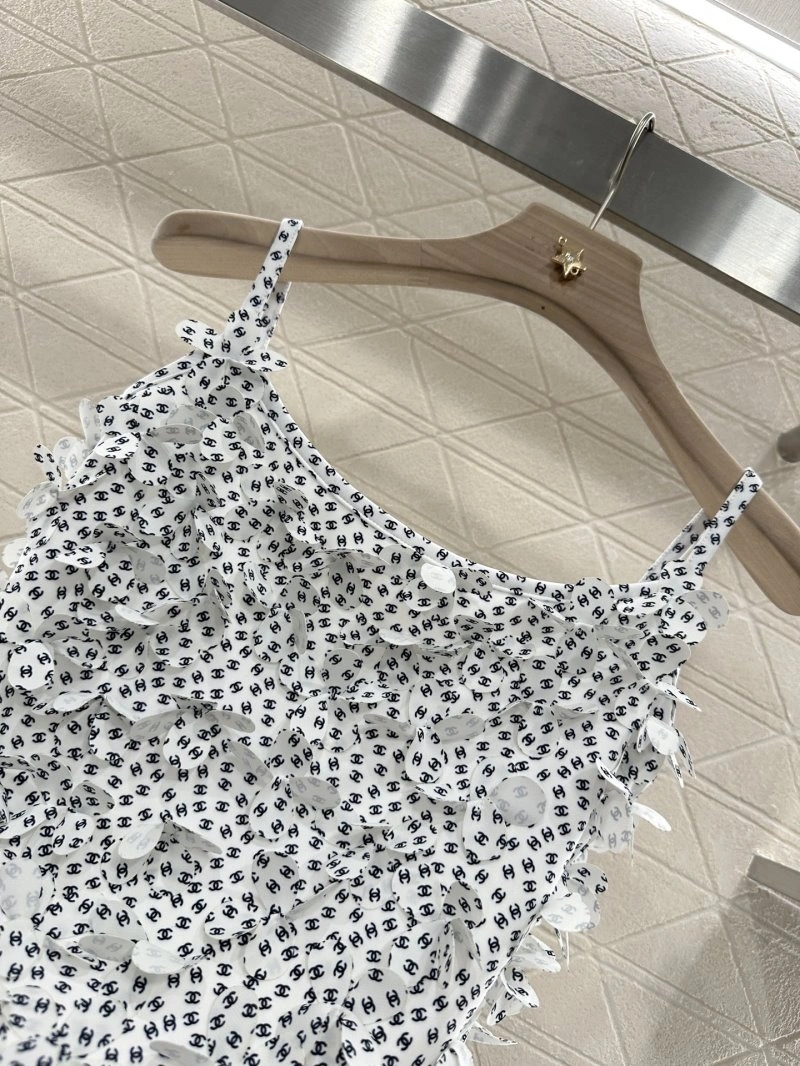 Contemporary Chanel Vest 109938
